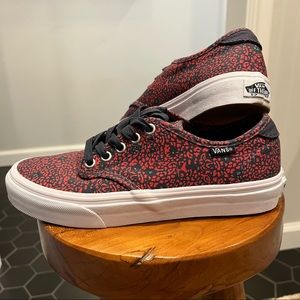 Vans canvas sneakers, women’s size 6